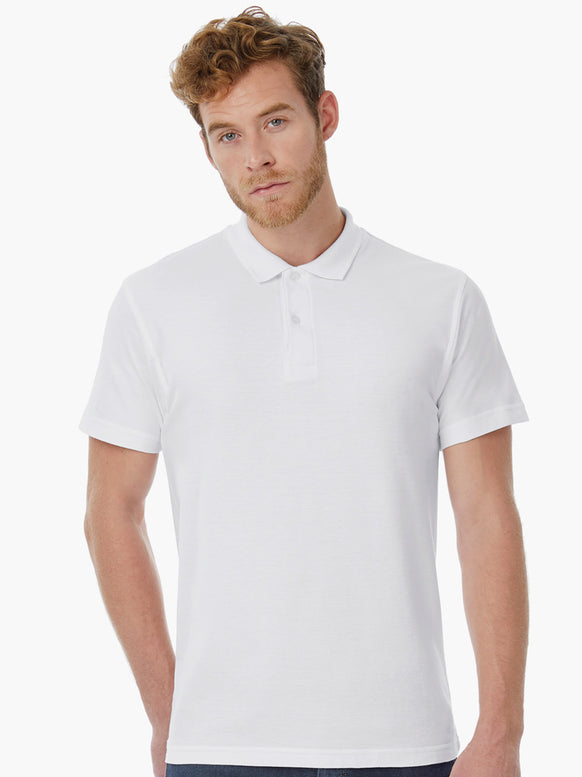 Mann mit Corporate Fashion, Corporate Wear oder Corporate Kleidung Polo Shirt