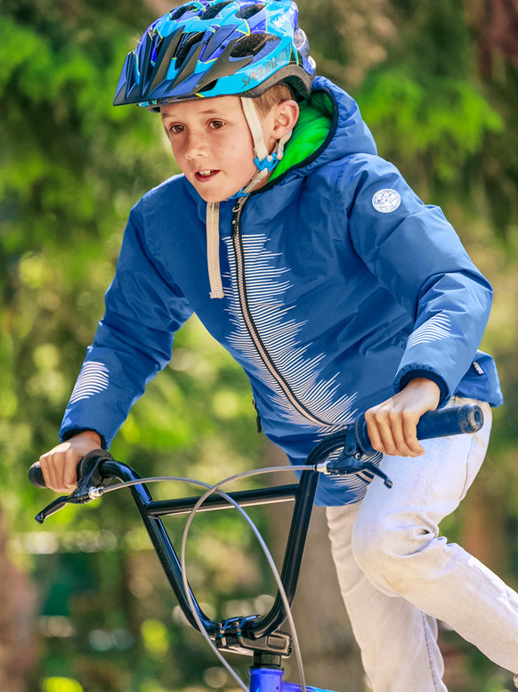 Kind mit Outdoor Bekleidung & Funktionsbekleidung Jacke